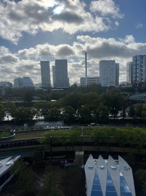 Tour Eiffel Terrasse Vue Seine Leilighet Paris Eksteriør bilde
